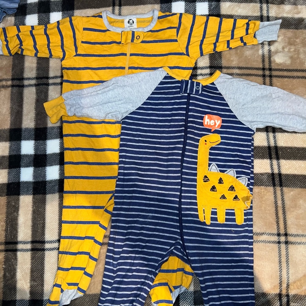 Cute breathable baby onsie set used a few times only